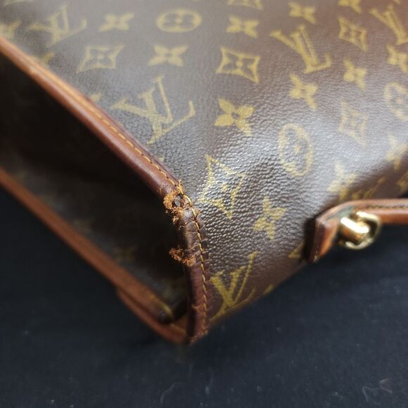 Authentic Louis Vuitton Monogram Beverly 41 2-Way Bag - Picture 10 of 17